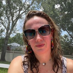 Meet your Posher, Maria